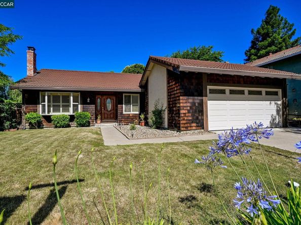 1284 Pinecrest Drive, Concord CA 94521