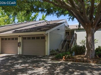 3064 Rossmoor Parkway