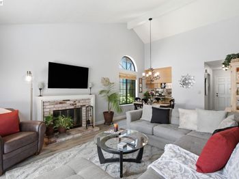 1896 Brixton Ct