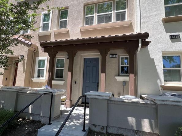1233 Merry Loop, Milpitas CA 95035