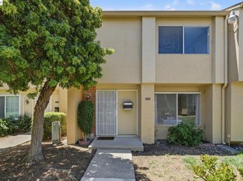 4246 Solar Cir