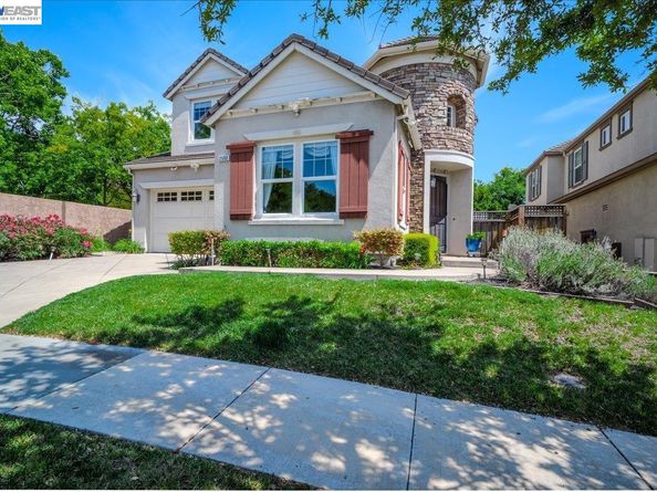 2560 Calabria Ct, Dublin CA 94568