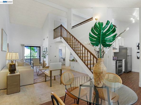886 Walnut Ave, Fremont CA 94536