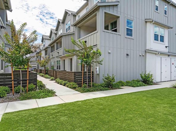 3765 Castro Valley Blvd, Castro Valley CA 94546