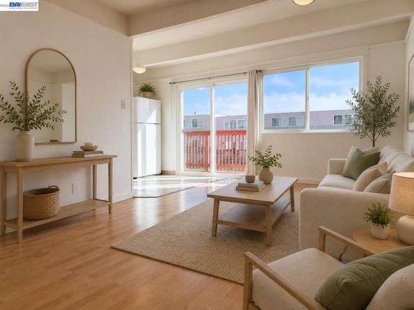 576 Sylvan St 20, Daly City CA 94014