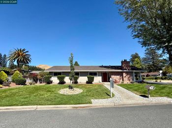423 Deerfield Dr