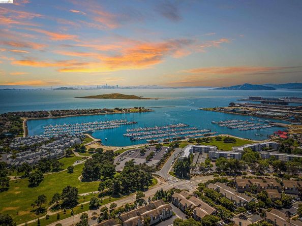 1508 Jetty Dr, Richmond CA 94804