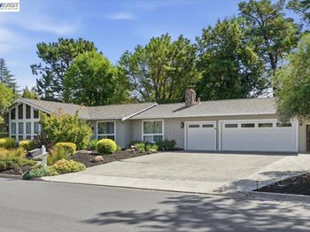 280 Bolla Ave