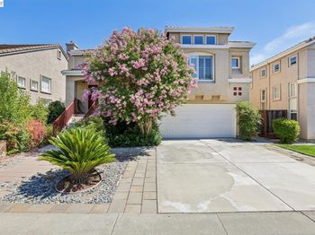 106 Triana Way