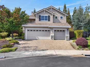 142 Blackstone Dr