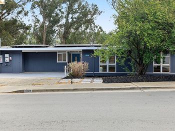 Undisclosed Address #41147204
