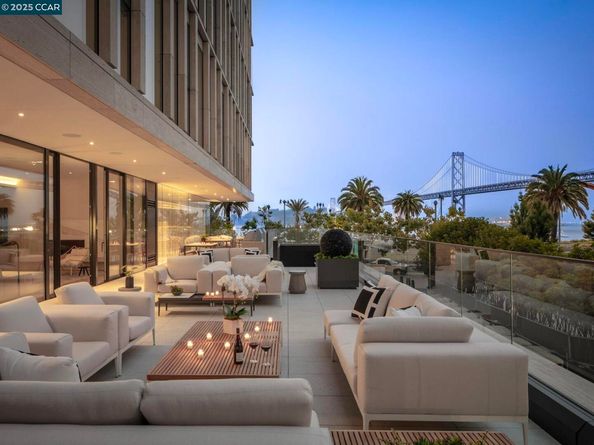 1 Steuart Ln 1103, San Francisco CA 94105