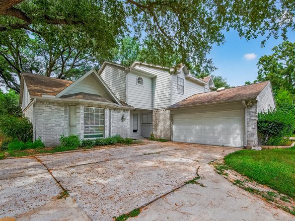 11202 Crooked Pine Drive, Cypress TX 77429