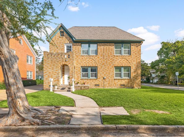 1202 Barkdull Street, Houston TX 77006