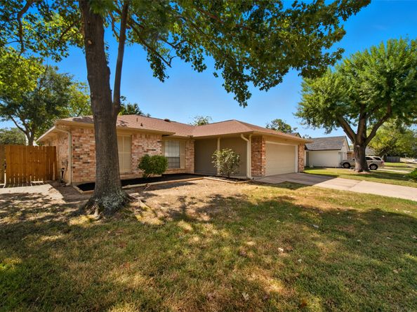 17819 Fieldglen Drive, Houston TX 77084
