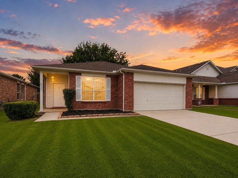 914 Colewick Court, Spring TX 77373