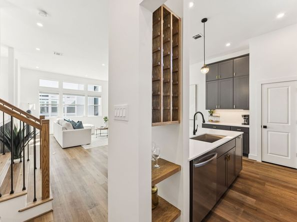 2125 Hoskins Drive C, Houston TX 77080