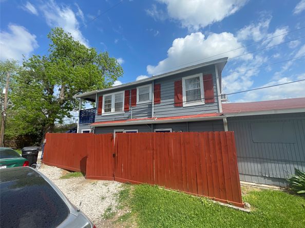 6101 Hirsch Road, Houston TX 77026