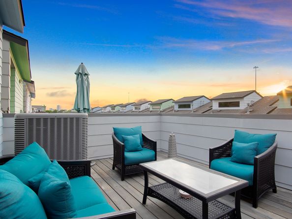 2106 Dennis Street, Houston TX 77004