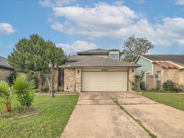 8667 Vinkins Road, Houston TX 77071