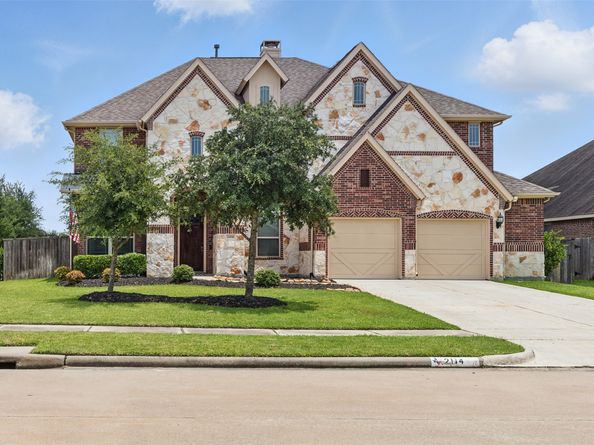 2114 Holly Manor Court, Katy TX 77493