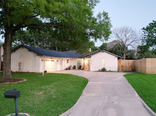 3010 Broadmoor Drive, Sugar Land TX 77478