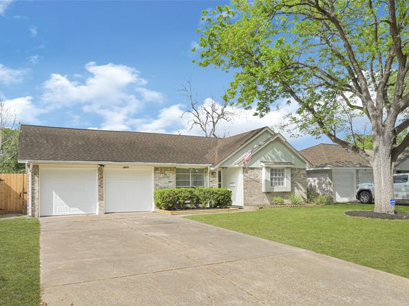 5910 Verdome Lane, Houston TX 77092