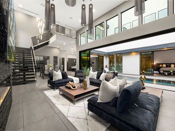 2302 Suffolk Drive