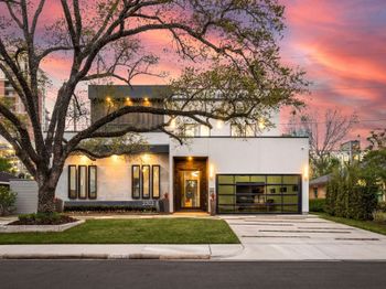 2302 Suffolk Drive