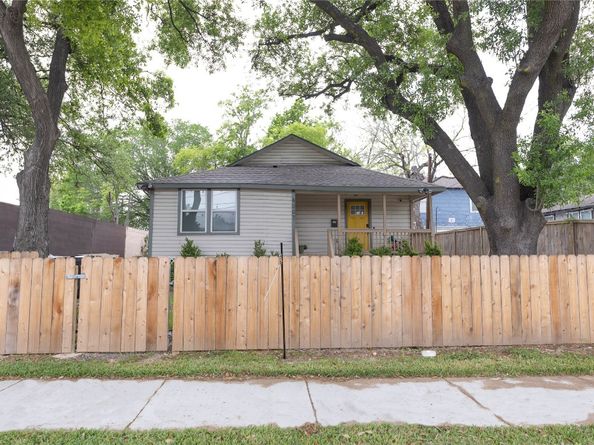 8007 Capitol Street, Houston TX 77012