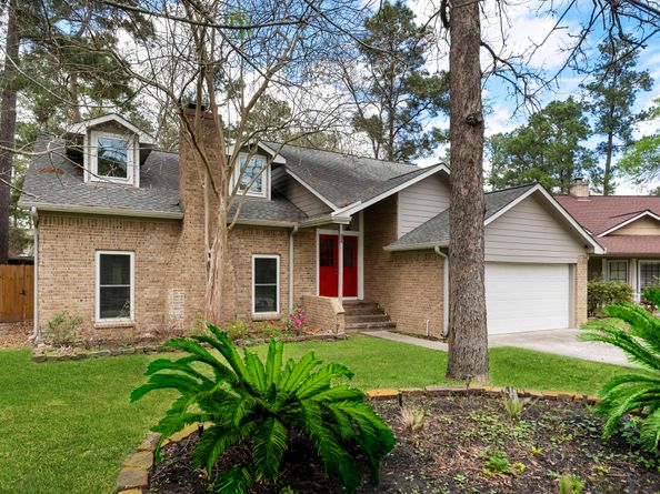 1 N Birchcane Court, The Woodlands TX 77381