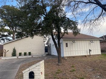 311 Edgeton Court