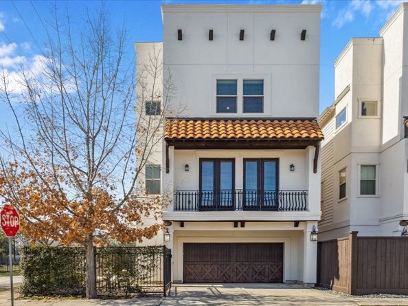 303 Bethje Street, Houston TX 77007