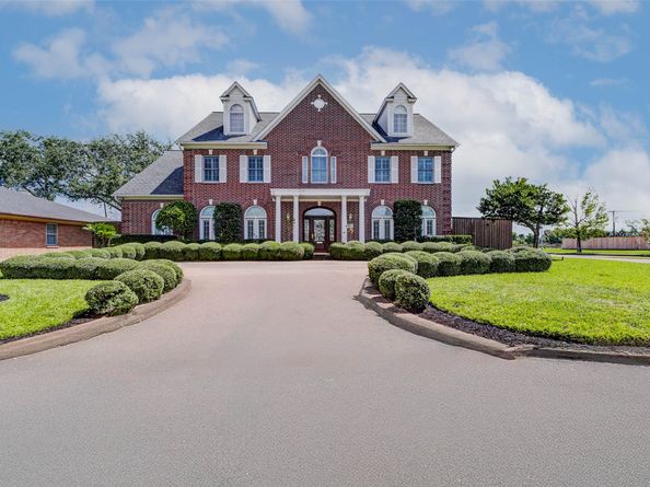 10713 Greenwillow Street, Houston TX 77035