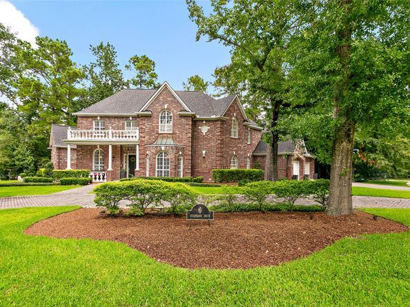 6 Steepbank Drive, The Woodlands TX 77381