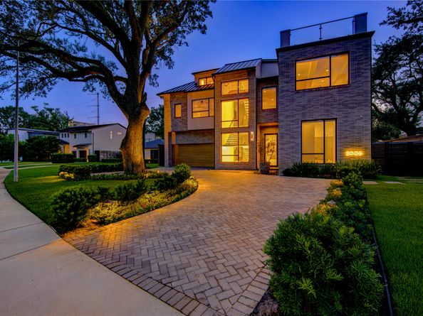 2006 Suffolk Drive, Houston TX 77027