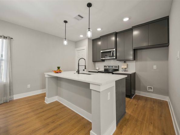 2201 Hailey Street, Houston TX 77026