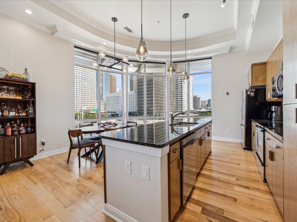 300 St Joseph Parkway 412, Houston TX 77002