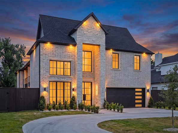 211 W 34th Street, Houston TX 77018