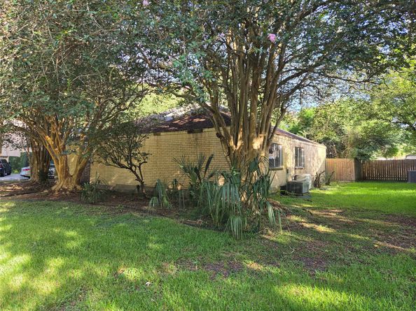 16379 Havenpark Drive, Houston TX 77059
