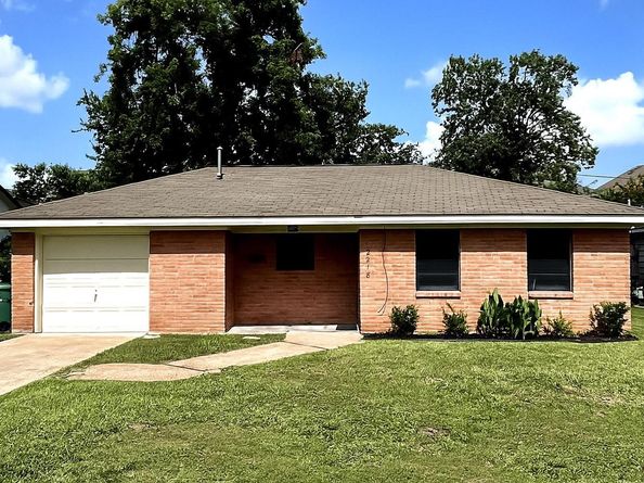 2218 Silverbonnet Street, Houston TX 77055