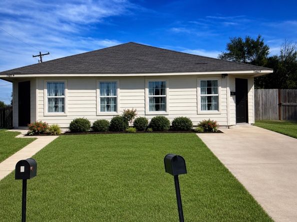 5401 Peacock Street, Houston TX 77033