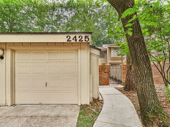 2425 W Settlers Way