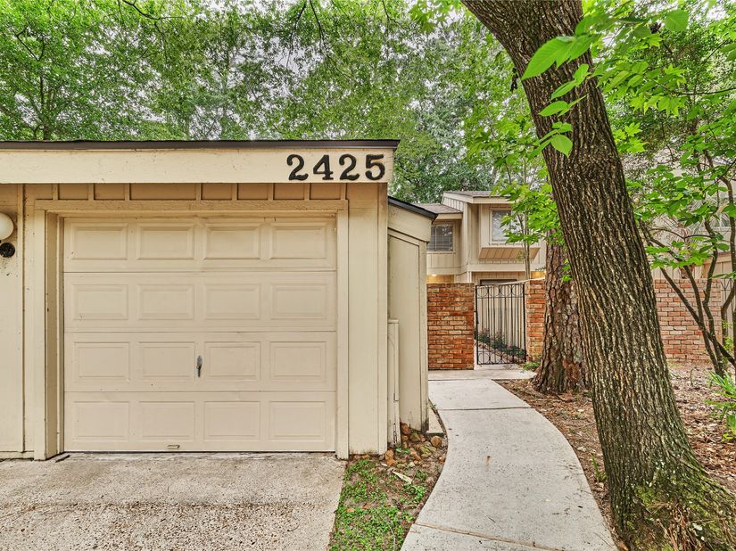 2425 W Settlers Way, The Woodlands TX 77380