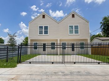721 Doverside Street