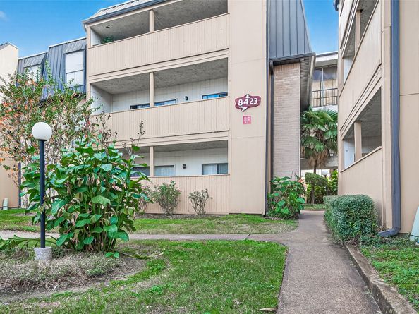 8421 Hearth Drive 3, Houston TX 77054