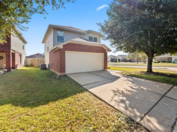 802 Blanchard Hill Lane, Houston TX 77047