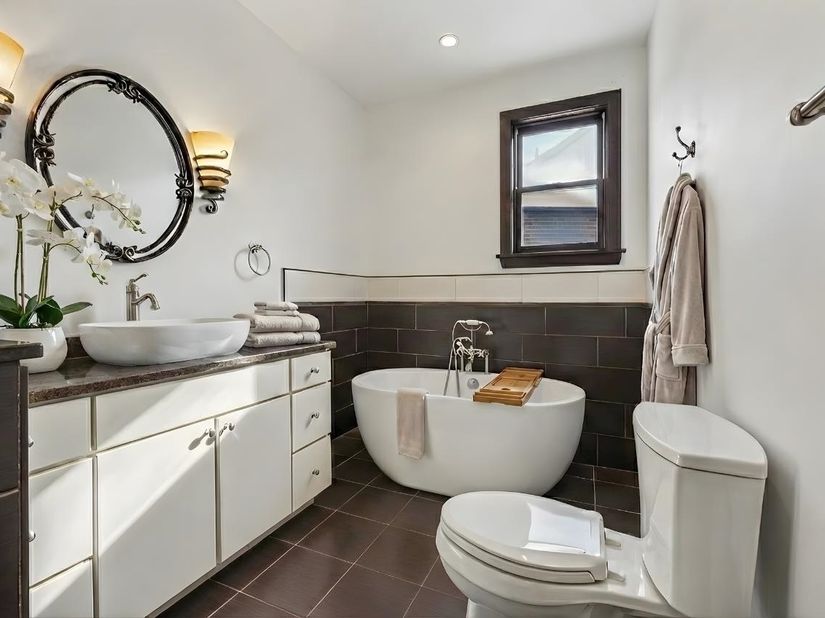 30 Half Moon Isle, Jersey City NJ 07305