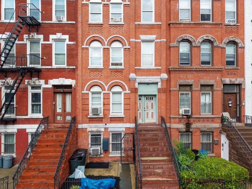 29 Madison Ave, Jersey City NJ 07304