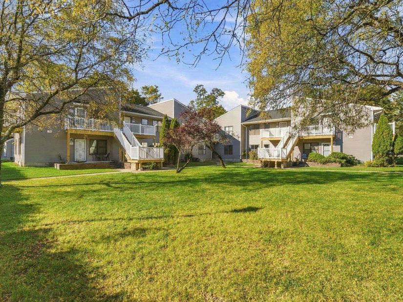 34 Coriander Way 34, Englewood NJ 07631